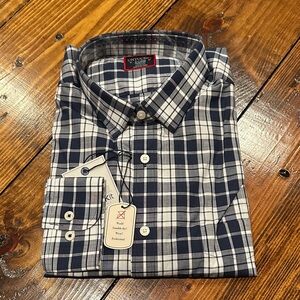Uniqlo Men's Blue and White Checkered Shirt